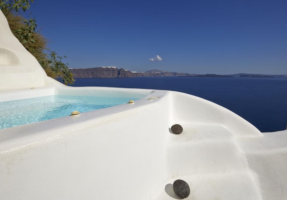 Liakada Oia Suites Exterior photo