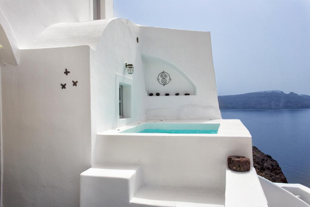 Liakada Oia Suites Exterior photo