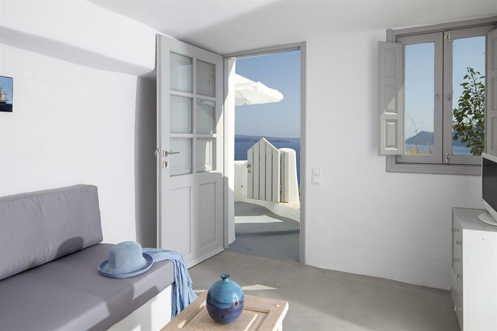 Liakada Oia Suites Exterior photo
