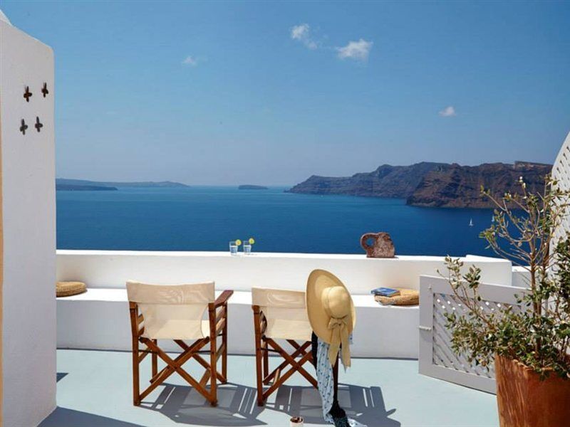 Liakada Oia Suites Exterior photo